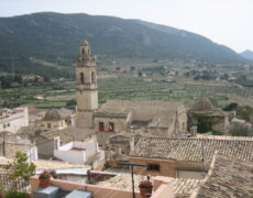 Descubre el legado histórico de Biar: un viaje por la conquista cristiana y su papel fronterizo en el turismo del Reino de Valencia