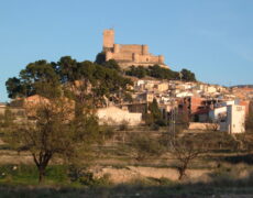 Descubre la magia del turismo en Biar: Visita el majestuoso Castillo de Biar